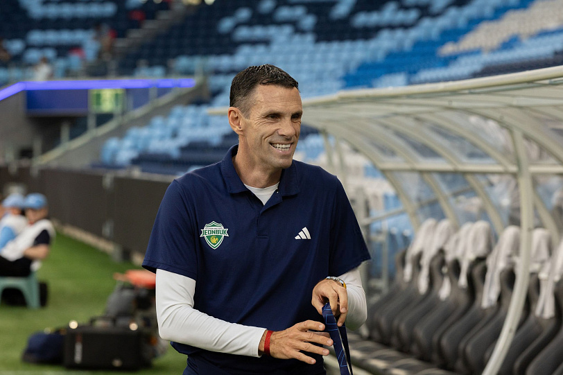 Густаво Пойет покинул «Чонбук» после золотого дубля